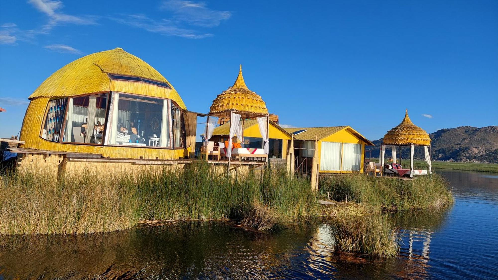 Uros Lodge Peru Puno Exterior photo
