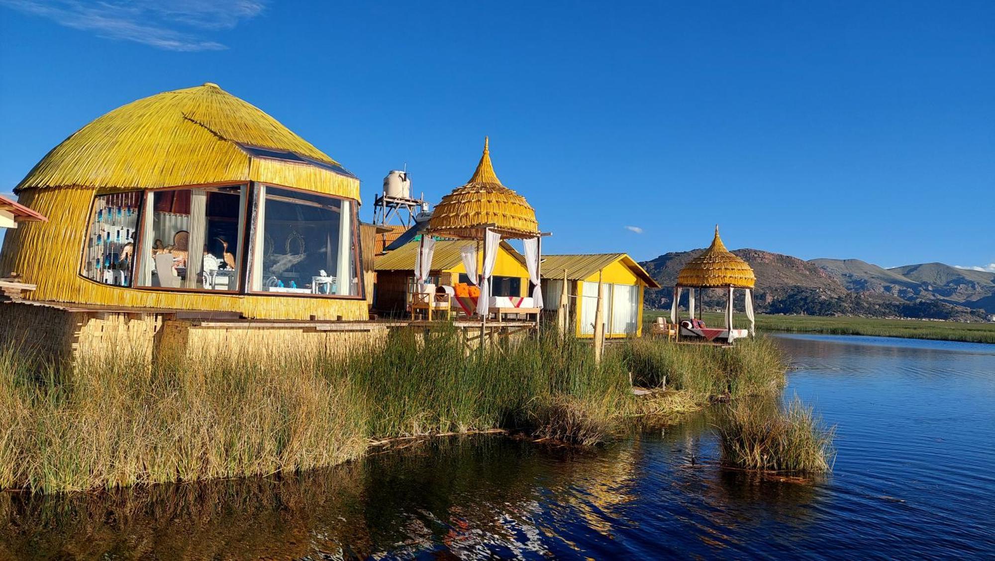 Uros Lodge Peru Puno Exterior photo